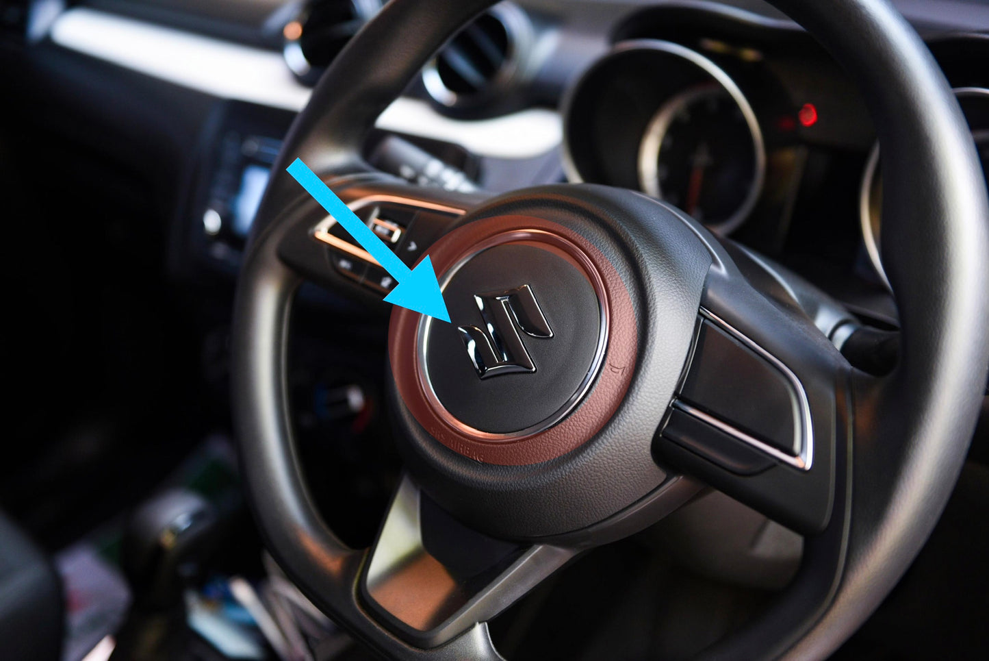 Suzuki steering logo carbon fiber & glossy black