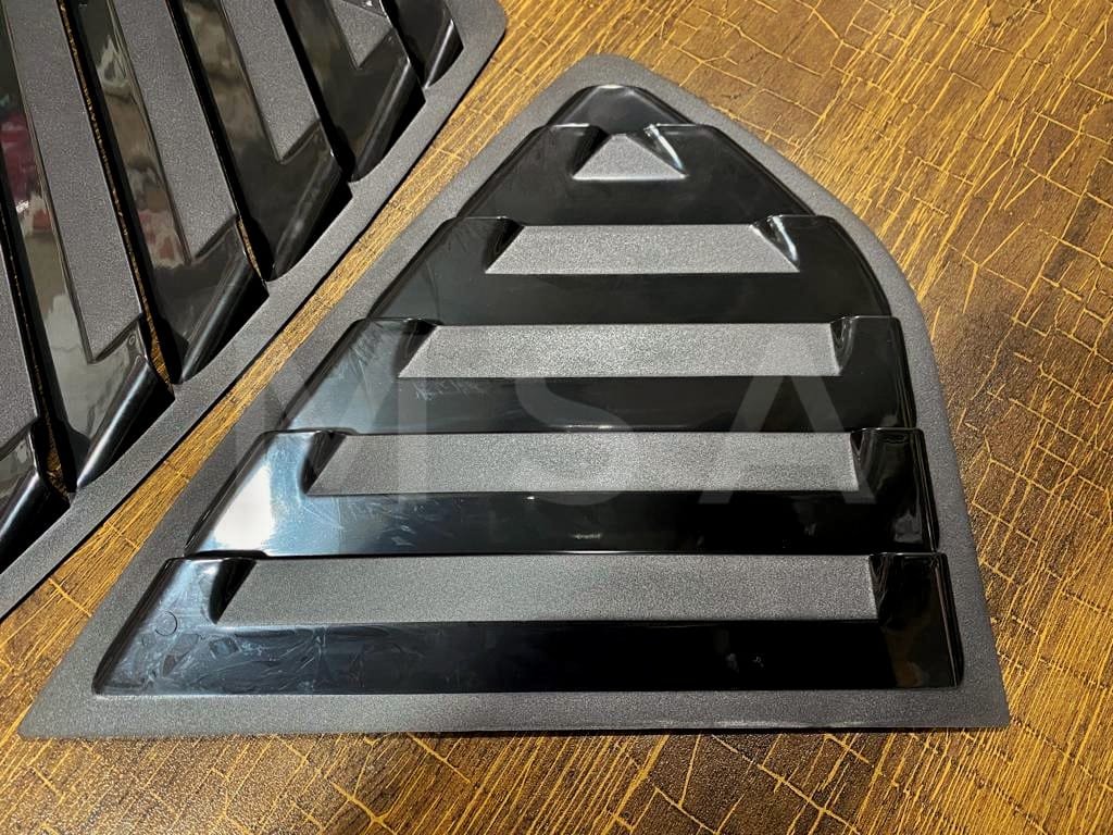 Suzuki Alto quater lower glass cover